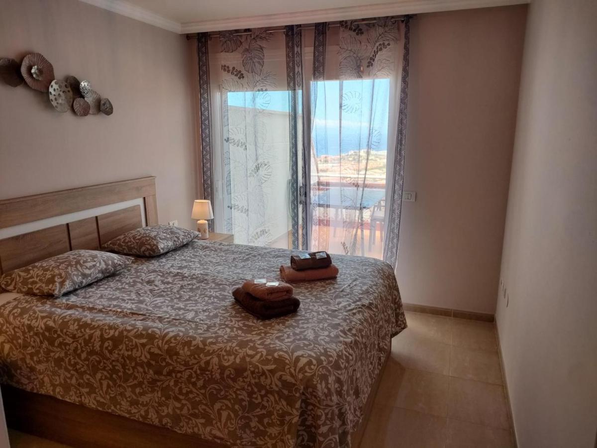 Beautiful Sunset View Apartment
